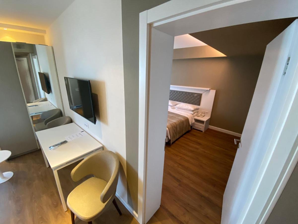 Gq Apartments On First Line Batumi Eksteriør bilde