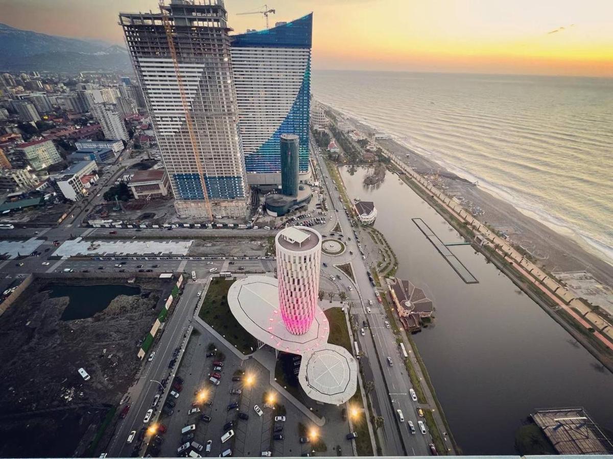 Gq Apartments On First Line Batumi Eksteriør bilde